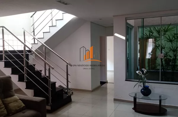 Casa alto padrão