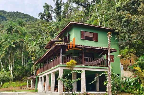 Sobrado com 3 dormitórios à venda por R$ 3.480.000,00 - Ubatuba - Ubatuba/SP