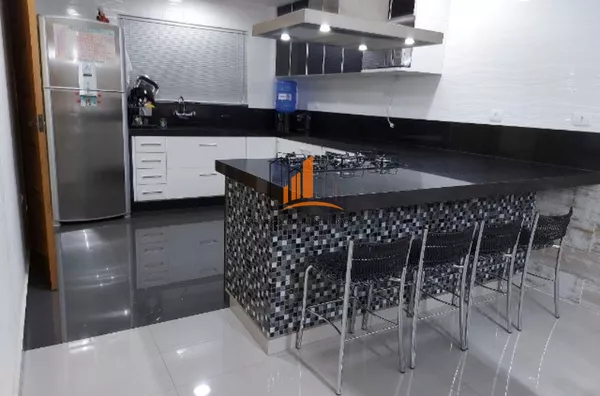 Sobrado com 4 dormitórios à venda, 270 m² por R$ 1.170.000 - Vila Laís - São Paulo/SP