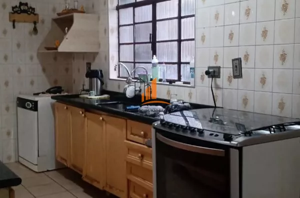 Sobrado a venda