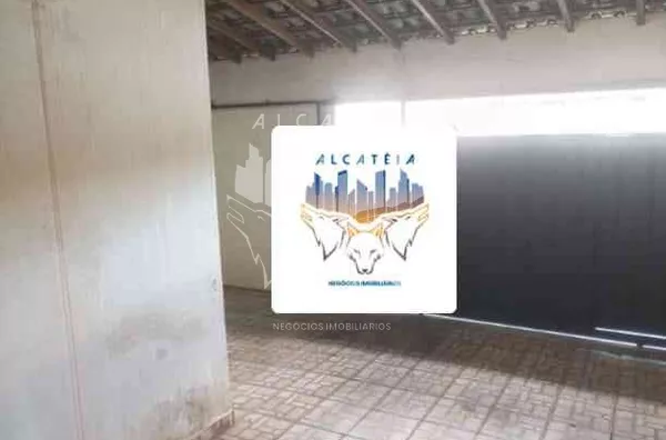 Casa com 3 quartos à venda e excelente localização no bairro Laranjeiras.