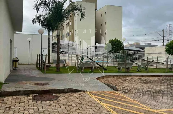 Apartamento térreo recém reformado com suíte e área privativa no Condomínio Belo Sul. - Foto 1