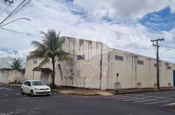 Barracão Custódio Pereira - Foto 1