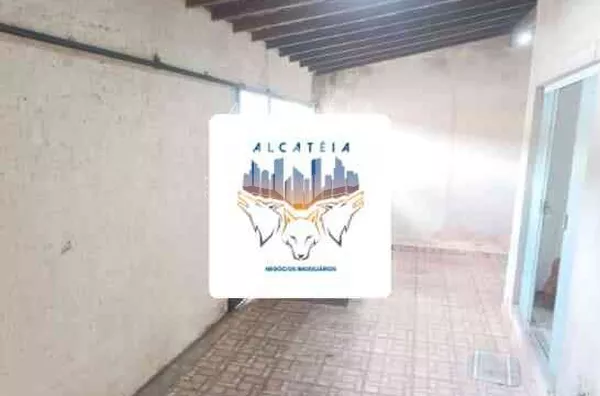 Casa com 3 quartos à venda e excelente localização no bairro Laranjeiras.