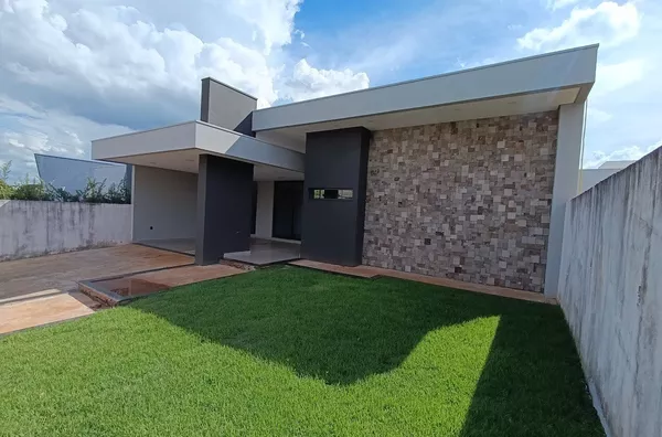 CASA NOVA DE ALVENARIA EM ALTO PADRÃO COM 02 SUÍTES - Foto 1