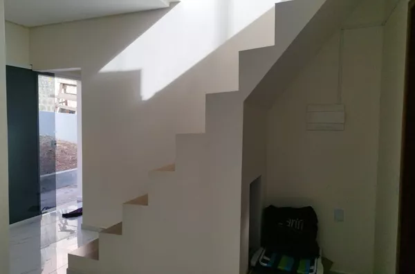 (VENDIDO) SOBRADO COM LAJE NO BAIRRO ALVORADA - Foto 5