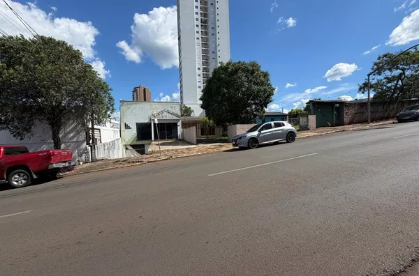 OPORTUNIDADE ÚNICA!  2 LOTES ESQUINA AV. PORTO ALEGRE