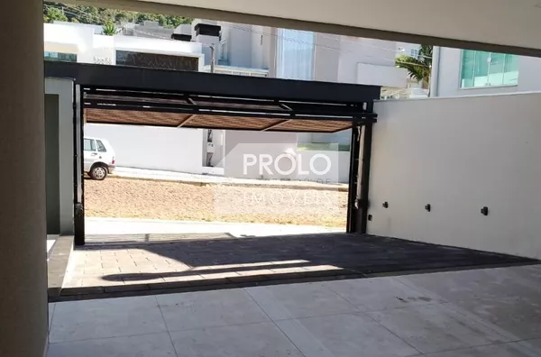 (VENDIDO) CASA DE ALTO PADRÃO, NO LOTEAMENTO SUL, PRÓXIMO A LOCALIZA.