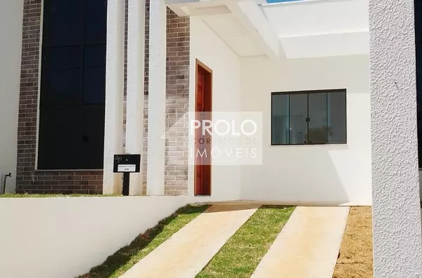(VENDIDO) CASA NOVA COM SUÍTE MAIS 01 QUARTO.