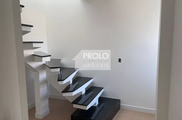 APARTAMENTO TRIPLEX NOVO (COBERTURA) NO CENTRO.