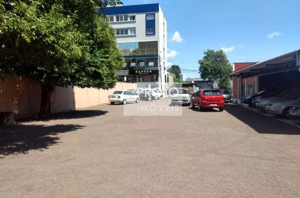 LOTE DE 1300M² NO CENTRO