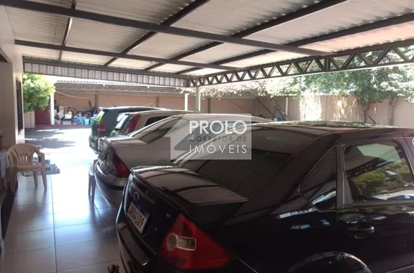 LOTE DE 1300M² NO CENTRO