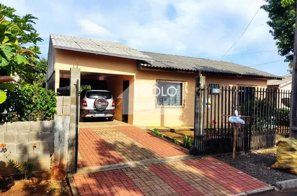 CASA DE ALVENARIA COM ÓTIMA SOBRA DE TERRENO.