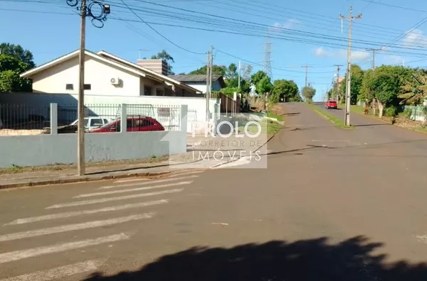 LOTE COMERCIAL COM CASA.