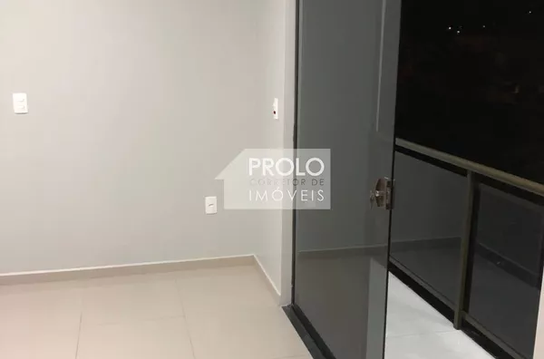 SOBRADO EM CONDOMÍNIO FECHADO, PRÓXIMO A UNISEP.