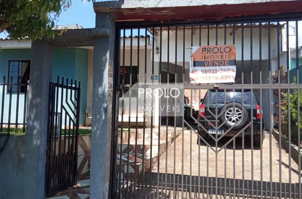 CASA 01 SUÍTE + 02 QUARTOS, NO PINHEIRÃO.