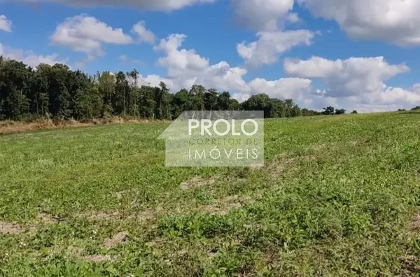(VENDIDO) SITÍO 11 ALQUEIRES PRÓXIMO À RODOVIA.