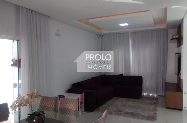 SOBRADO SEMIMOBILIADO, EM MARMELEIRO.