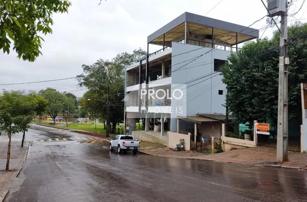 LOTE COMERCIAL, NA RUA FLORIANÓPOLIS PRÓXIMO AO LAGO.