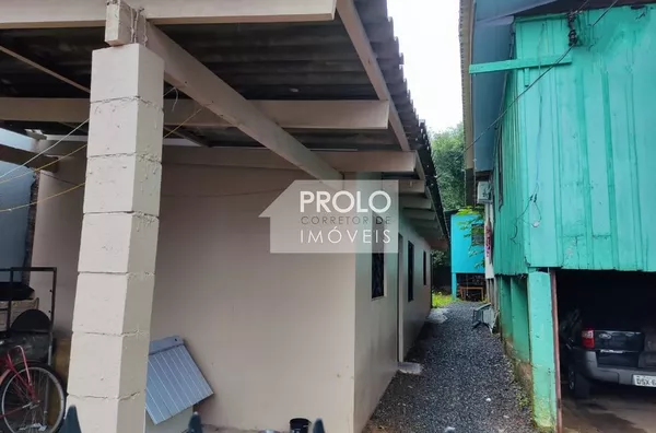 LOTE COMERCIAL, NA RUA FLORIANÓPOLIS PRÓXIMO AO LAGO.