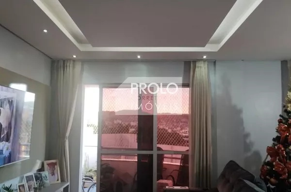 APARTAMENTO SEMIMOBILIADO COM 01 SUÍTE + 02 QUARTOS, NO ALVORADA.