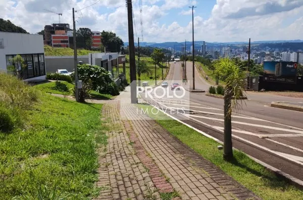 LOTE 769,88M², NO LOTEAMENTO ALTO DA JÚLIO.