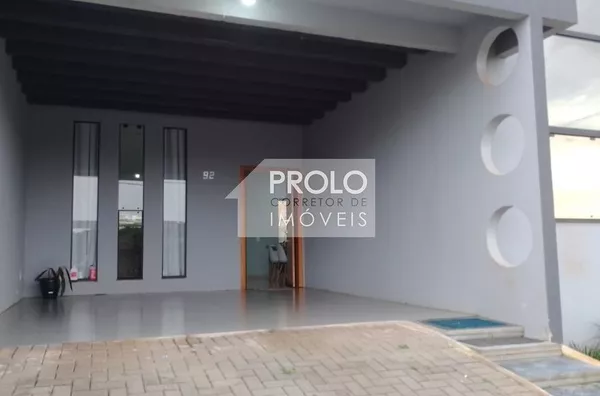 (VENDIDO) - CASA COM PISCINA! SUÍTE + 2 QUARTOS, NO ÁGUA BRANCA.