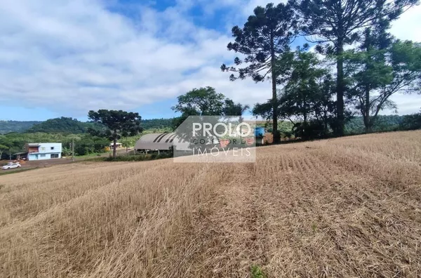 CHÁCARA - TERRENO URBANO DE 30.000 M2.