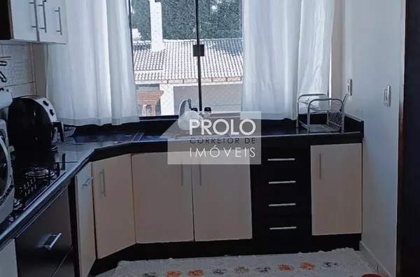 SOBRADO COMERCIAL E RESIDENCIAL NO LUTHER KING.