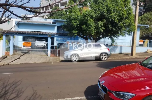 CASA DE ALVENARIA, RESIDENCIAL OU COMERCIAL, EM REGIÃO CENTRAL - Foto 1