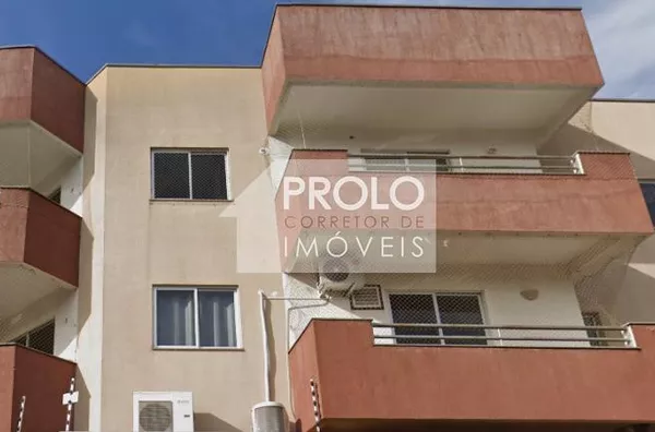 APARTAMENTO SEMIMOBILIADO COM 01 SUÍTE + 02 QUARTOS, NO ALVORADA.