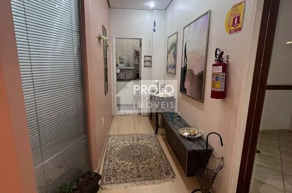 SALA COMERCIAL NO CENTRO - QUARTO ANDAR