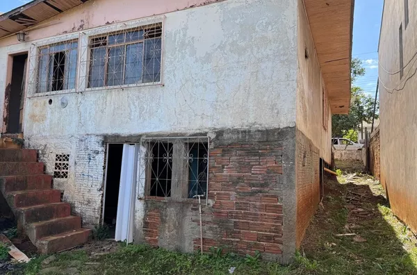 LOTE URBANO COM CASA DE MADEIRA ANTIGA, NO BAIRRO VILA NOVA - Foto 4