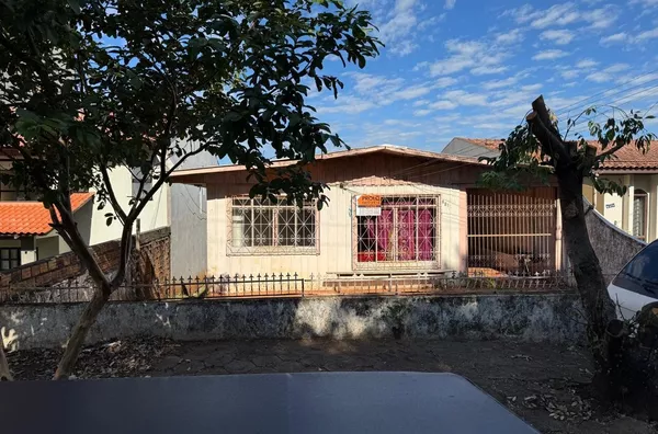 LOTE URBANO COM CASA DE MADEIRA ANTIGA, NO BAIRRO VILA NOVA - Foto 2