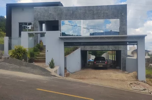 CASA ALVERNARIA EM ÓTIMA LOCALIZAÇÃO - Foto 2