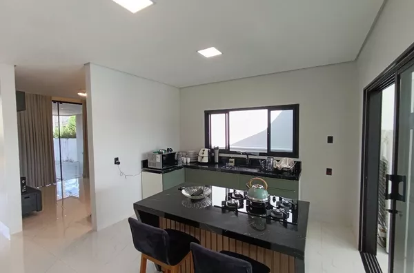 CASA NOVA DE ALVENARIA EM ALTO PADRÃO COM 02 SUÍTES - Foto 6