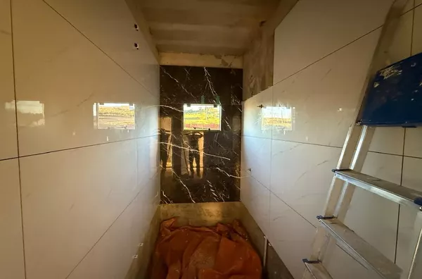 CASA DE ÓTIMO PADRÃO NO LOTEAMENTO CESARI. - Foto 5