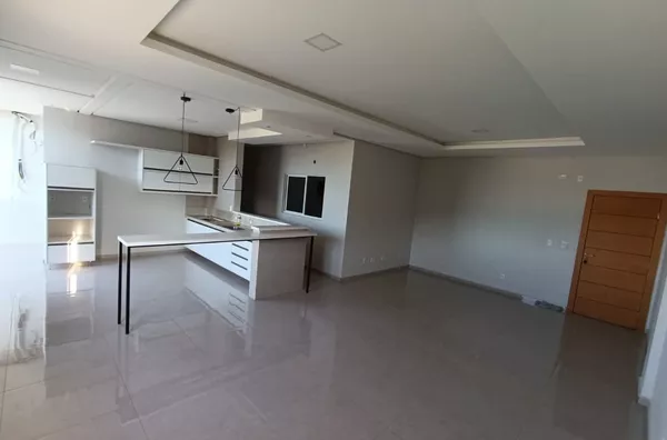 (VENDIDO) APARTAMENTO EM FRENTE AO CORREIO DA CANGO