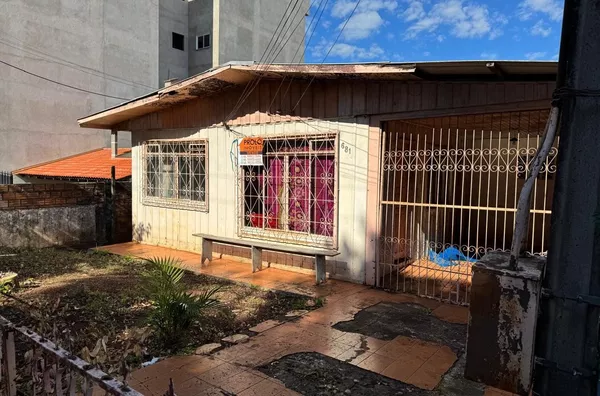 LOTE URBANO COM CASA DE MADEIRA ANTIGA, NO BAIRRO VILA NOVA - Foto 3