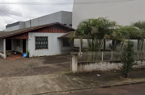 (ALUGADO) CASA MISTA - Foto 1