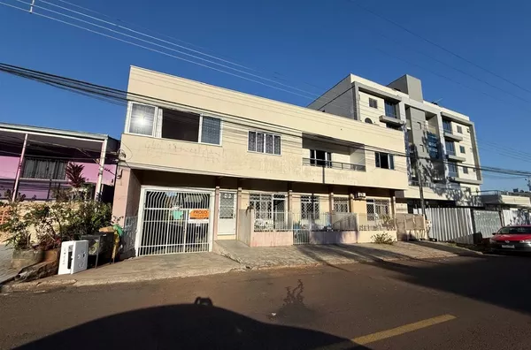 LOTE COM 2 PRÉDIOS NO INDUSTRIAL PERTO DA UNIPAR