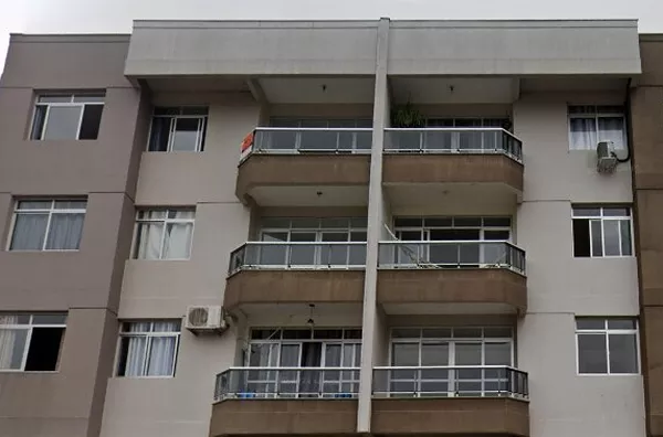 APARTAMENTO COM 2 SUÍTES + 1 QUARTO NA REGIÃO CENTRAL