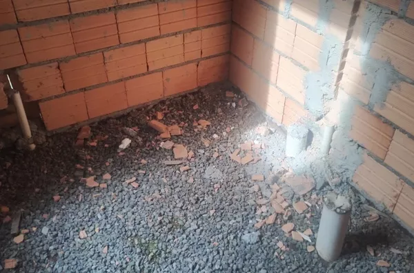 CASA DE ALVENARIA EM CONSTRUÇÃO COM 3 SUÍTES COM CLOSET - Foto 6