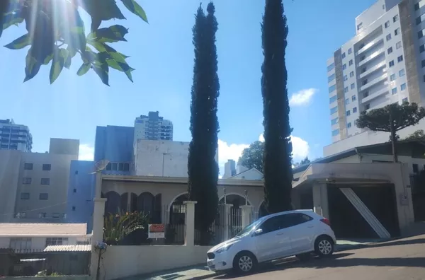 CASA DE ALVENARIA NO BAIRRO N. S. APARECIDA - Foto 1