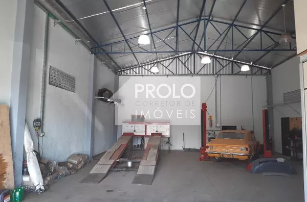 (VENDIDO) BARRACÃO COMERCIAL
