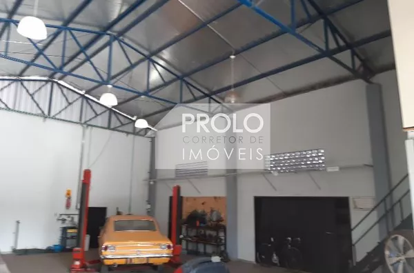 (VENDIDO) BARRACÃO COMERCIAL