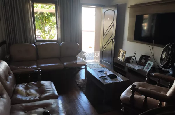 CASA NA CANGO, PRÓXIMA DO CENTRO. - Foto 4