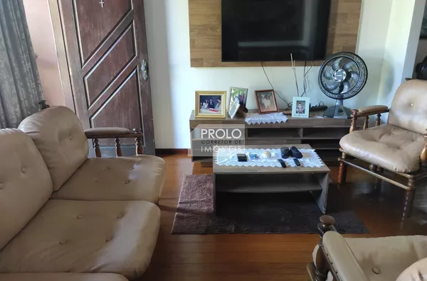 CASA NA CANGO, PRÓXIMA DO CENTRO. - Foto 4