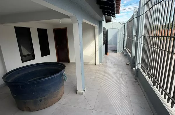 VENDO CASA LOCALIZADA NO BAIRRO TIJUCAL, CUIABA-MT