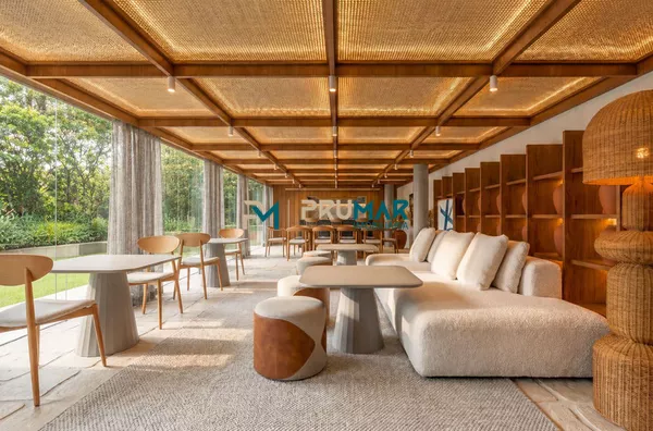 190 lounge